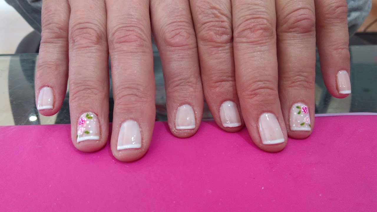 Diseño de uñas realizado en Malika